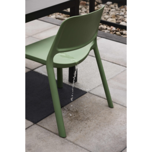 Outdoor_Cafe_Chairs_Artopex_Nuke_wet